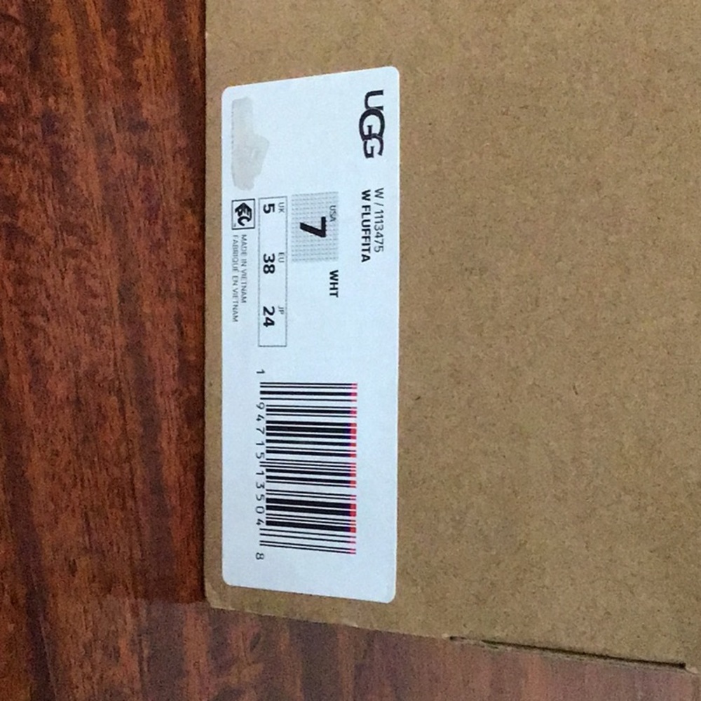 UGG Kids Fluffy White Sandals - Picture 4 of 5